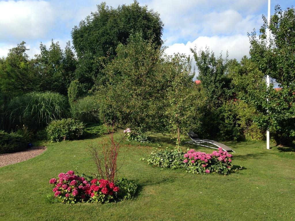 Solrosen I Simrishamn - Oesterlen Extérieur photo
