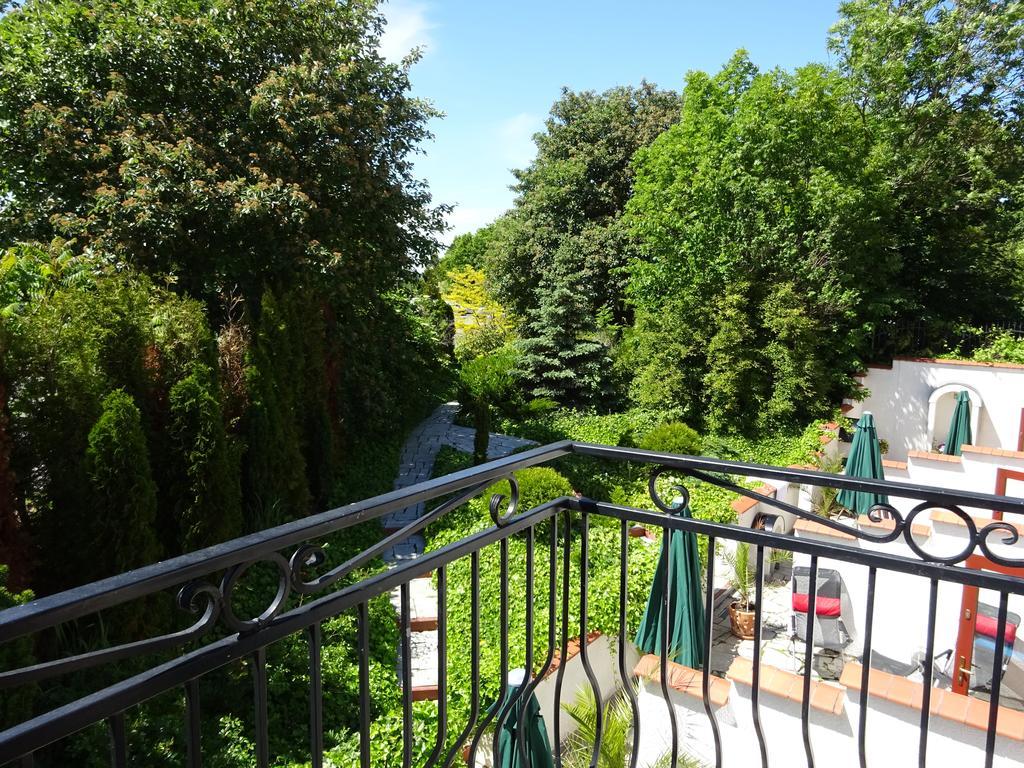 Solrosen I Simrishamn - Oesterlen Extérieur photo